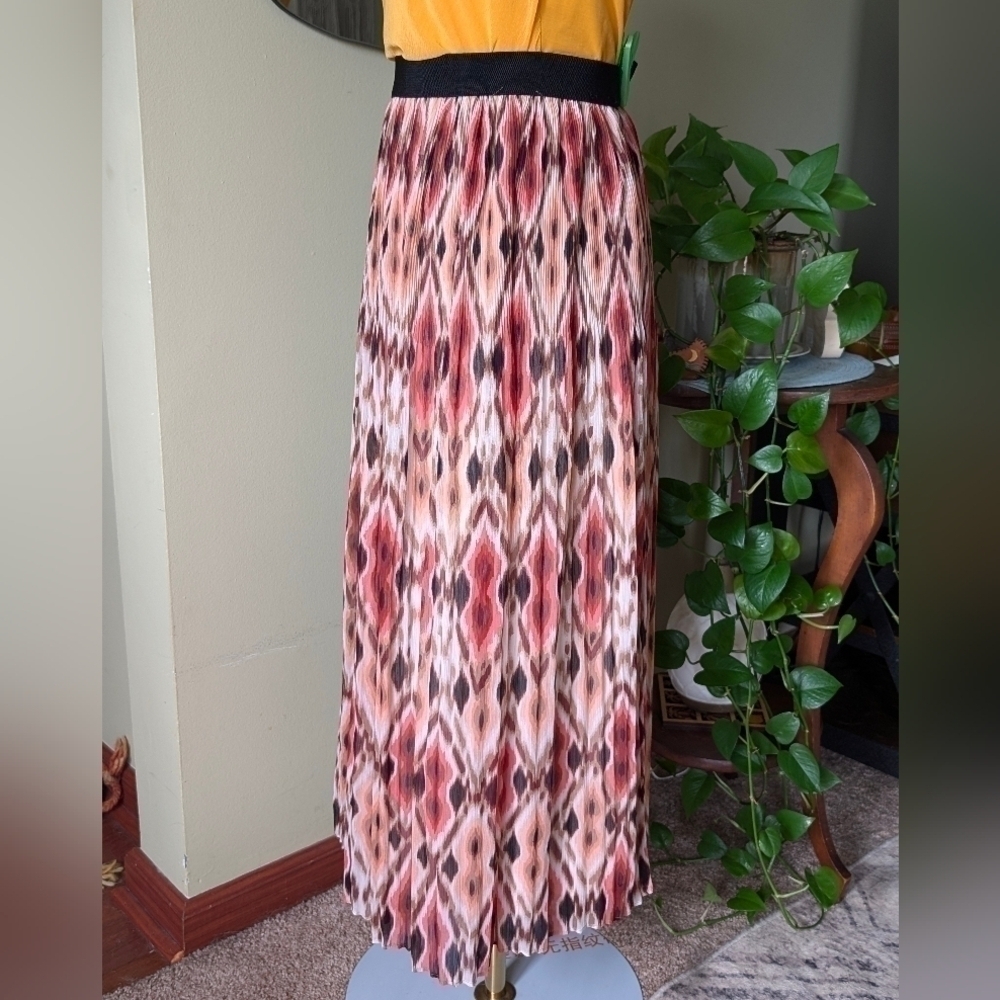 Maxi Skirt - Picture 3 of 10